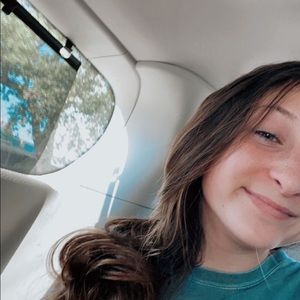 Meet your Posher, Elle